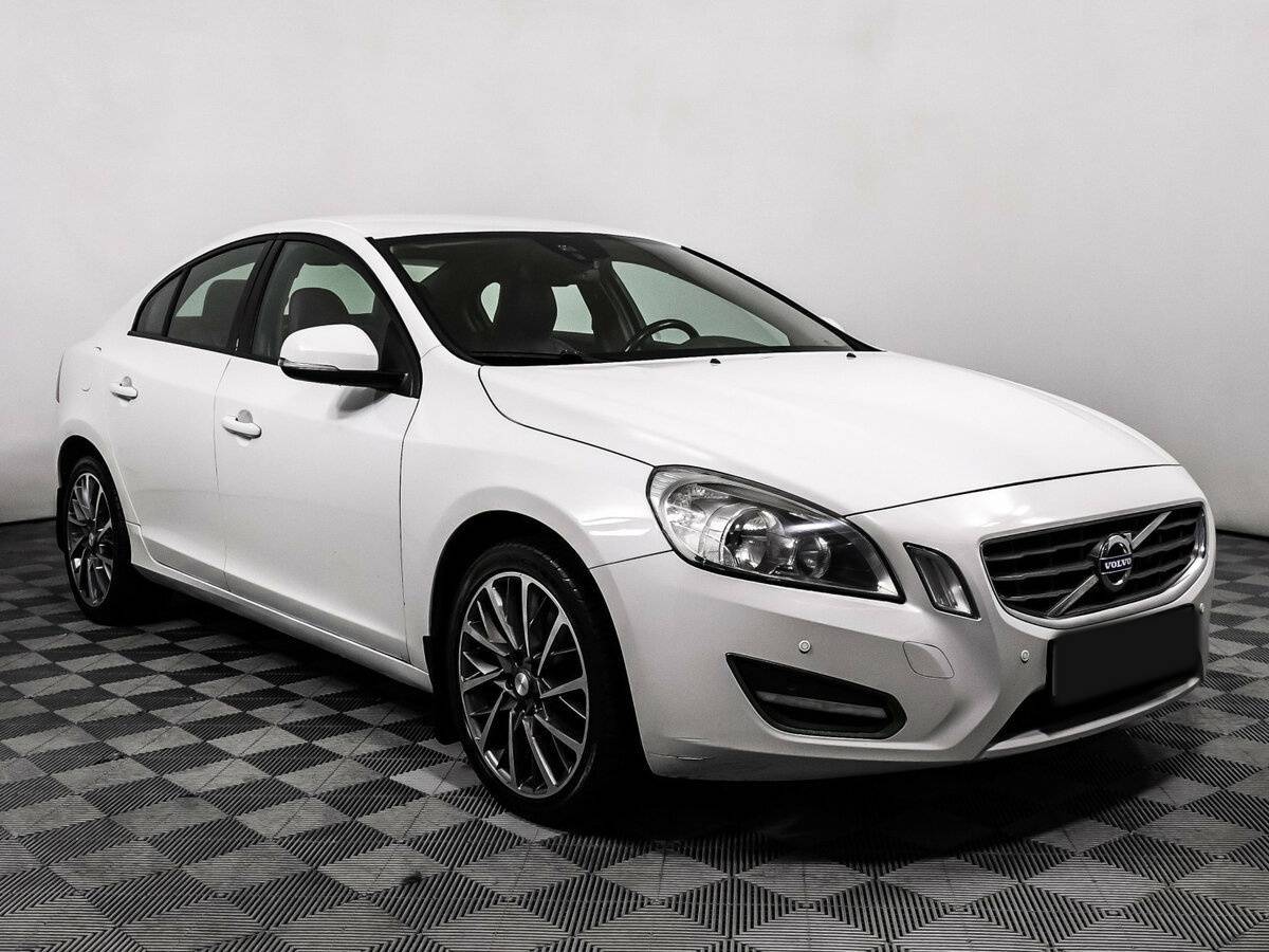 Купить Volvo S60 с пробегом. Фото: #2