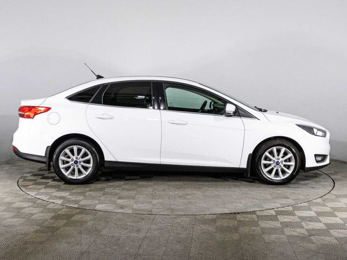 Купить Ford Focus с пробегом. Фото: #3