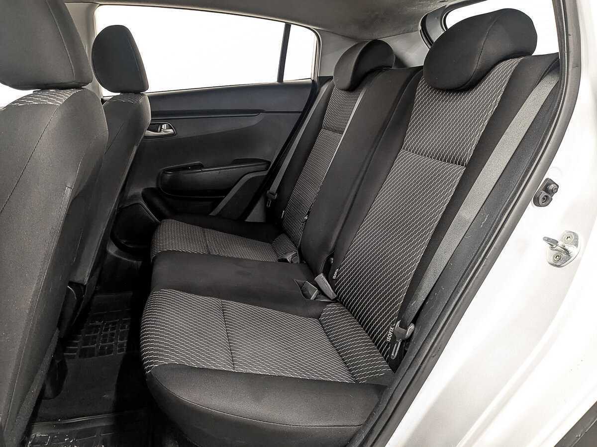 Купить Kia Rio с пробегом. Фото: #17