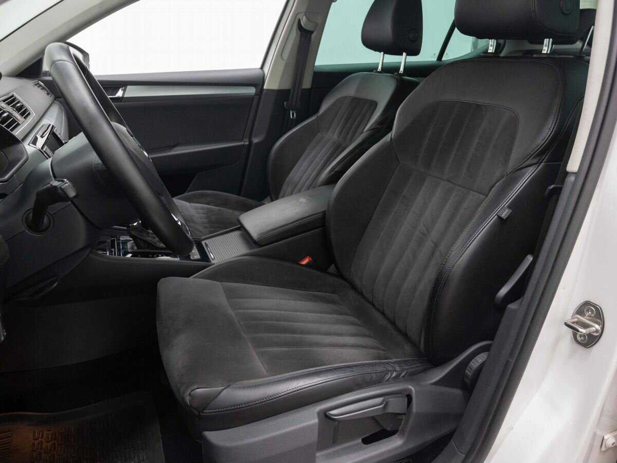 Купить Skoda Superb с пробегом. Фото: #8