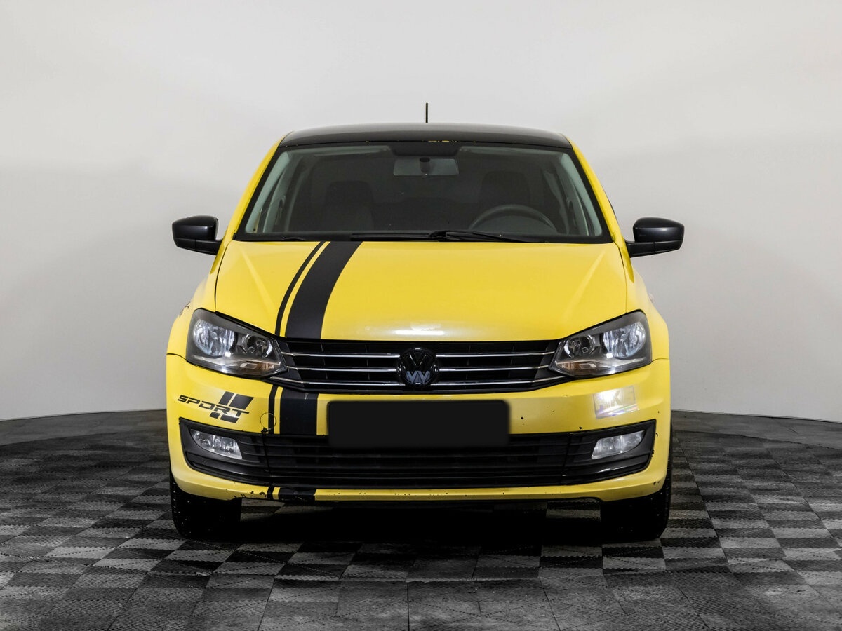 Купить Volkswagen Polo с пробегом. Фото: #1