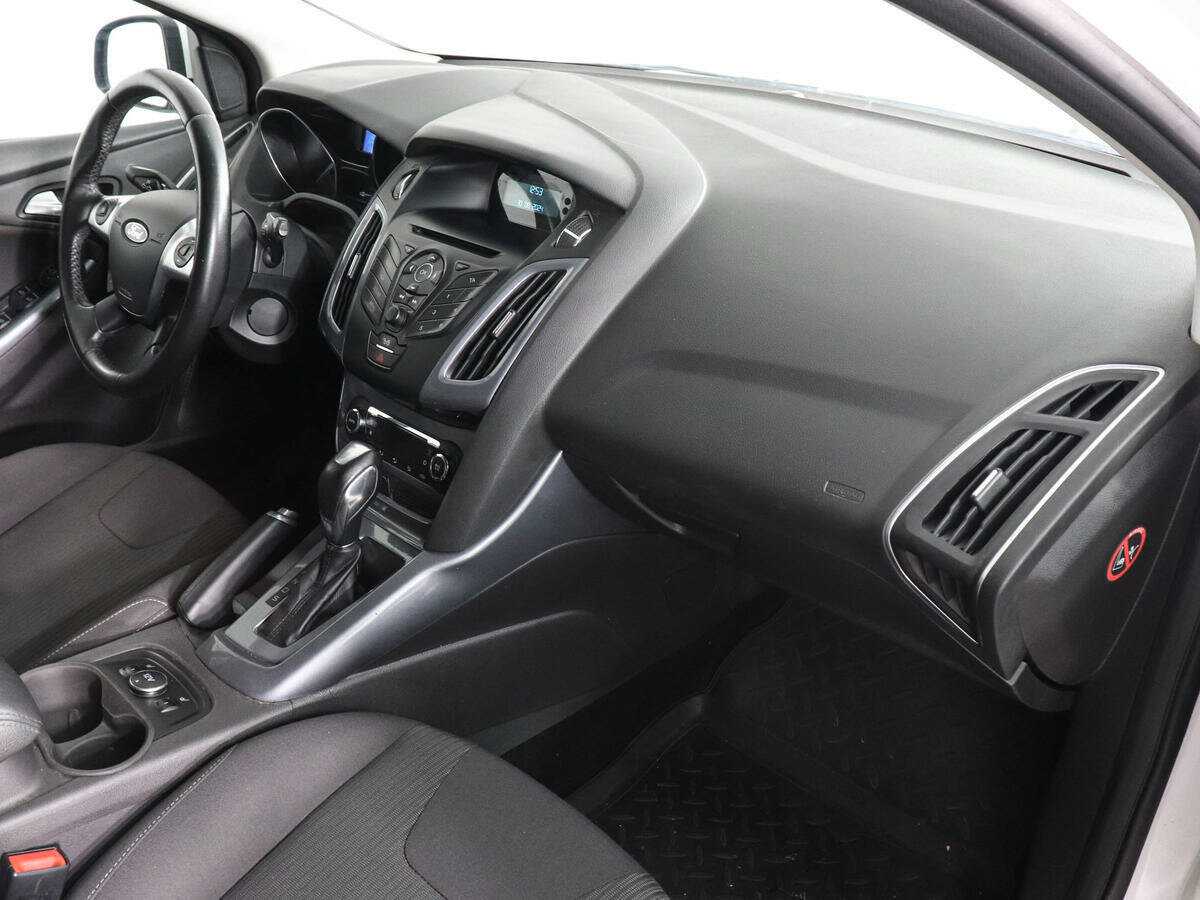 Купить Ford Focus с пробегом. Фото: #9