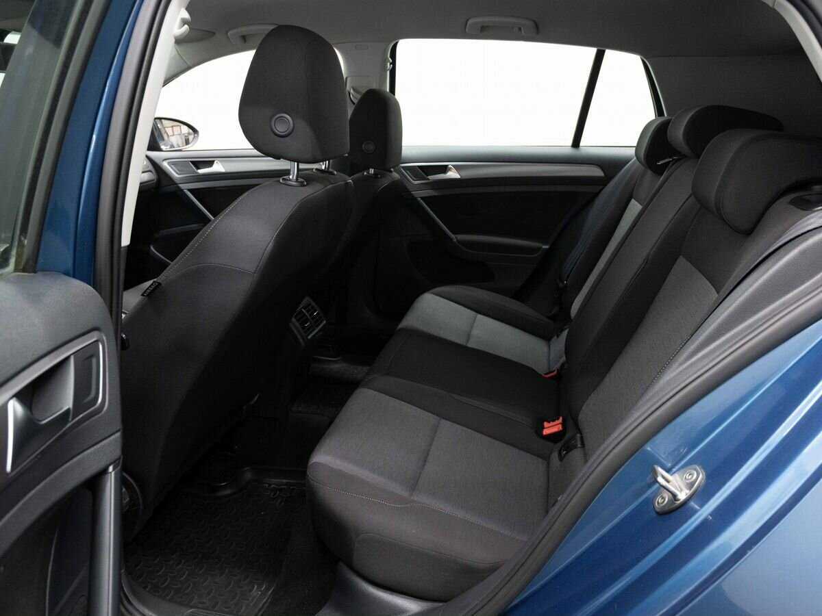 Купить Volkswagen Golf с пробегом. Фото: #8