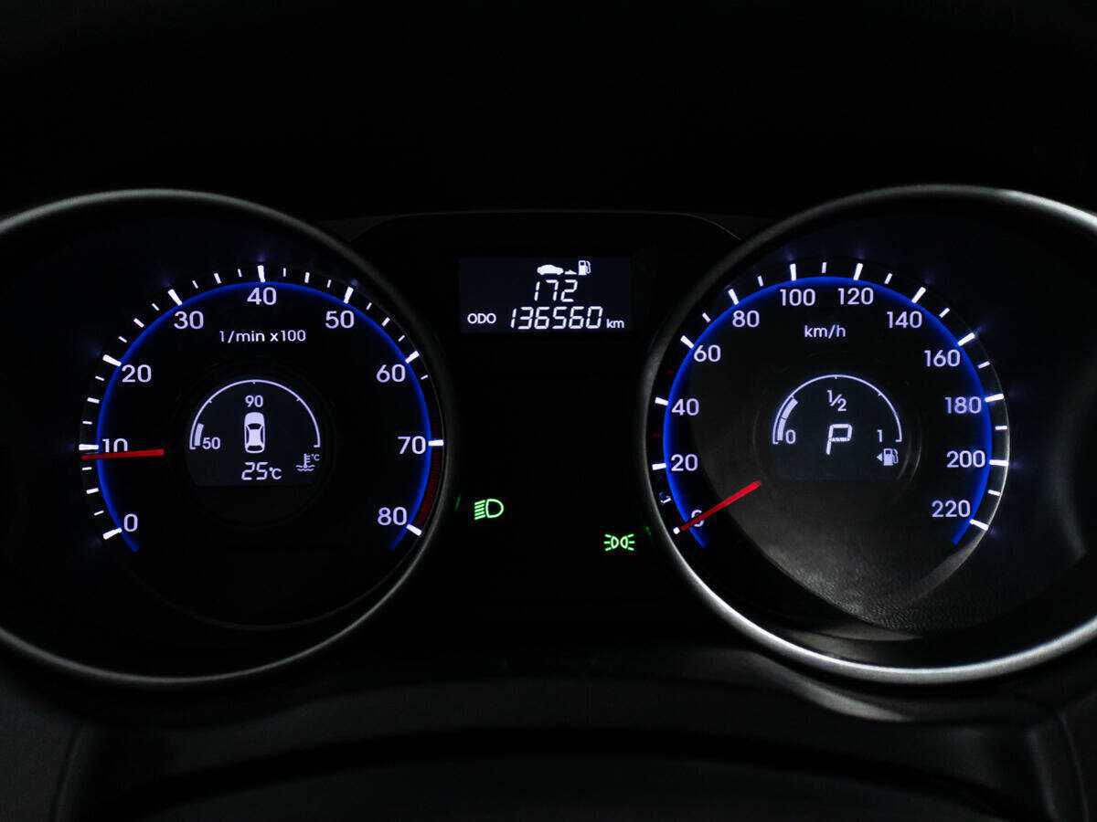 Купить Hyundai ix35 с пробегом. Фото: #11