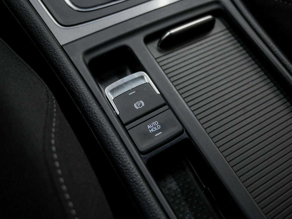 Купить Volkswagen Golf с пробегом. Фото: #19
