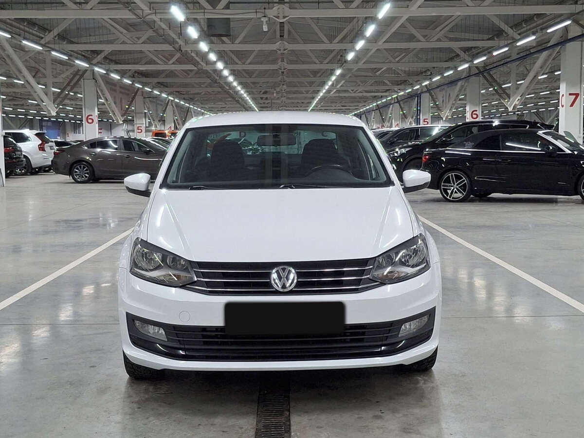 Купить Volkswagen Polo с пробегом. Фото: #1