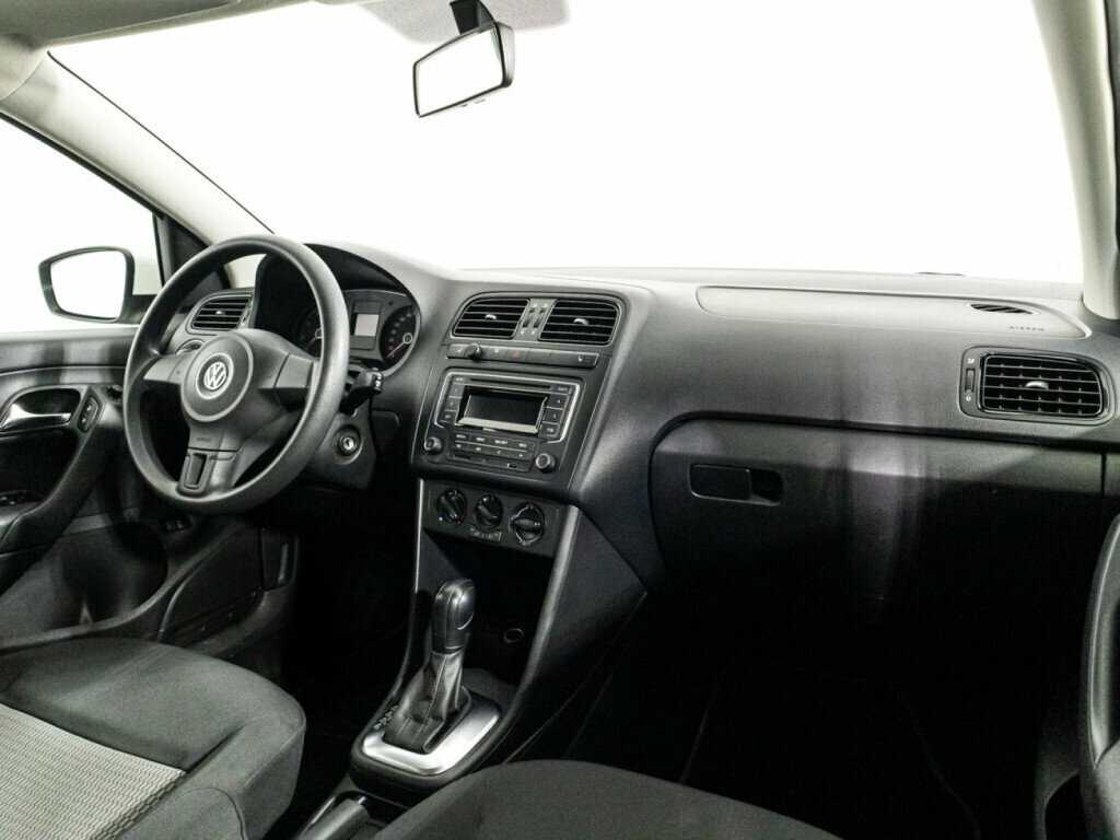 Купить Volkswagen Polo с пробегом. Фото: #8