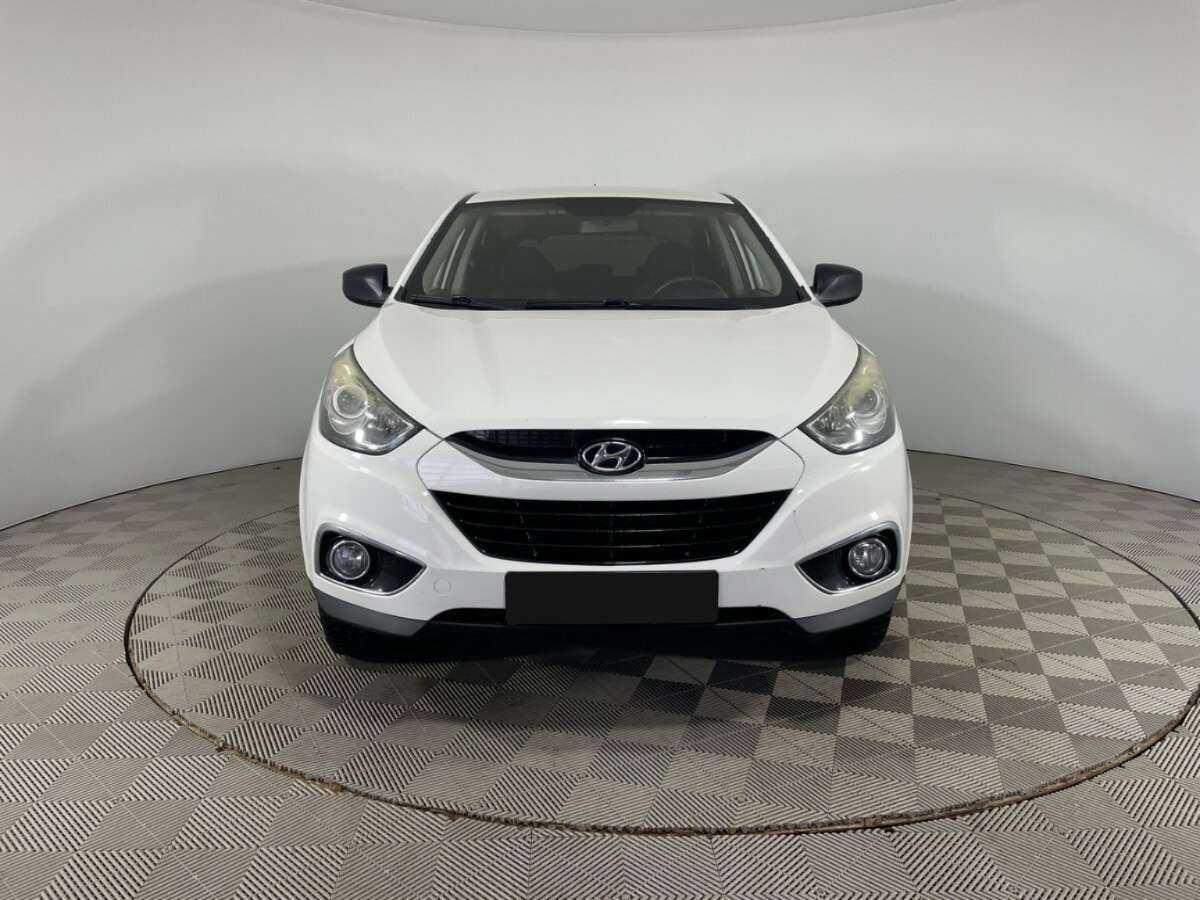 Купить Hyundai ix35 с пробегом. Фото: #1