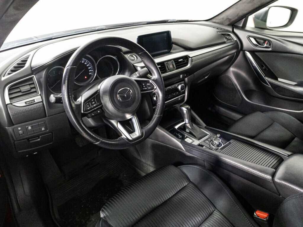Купить Mazda 6 с пробегом. Фото: #10