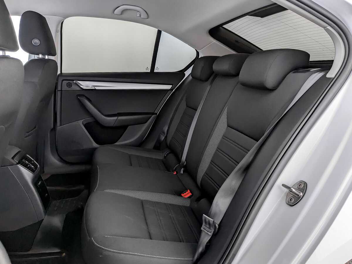 Купить Skoda Octavia с пробегом. Фото: #11