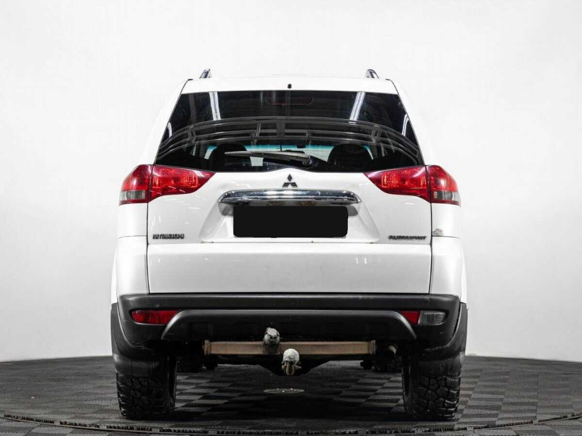 Купить Mitsubishi Pajero Sport с пробегом. Фото: #4