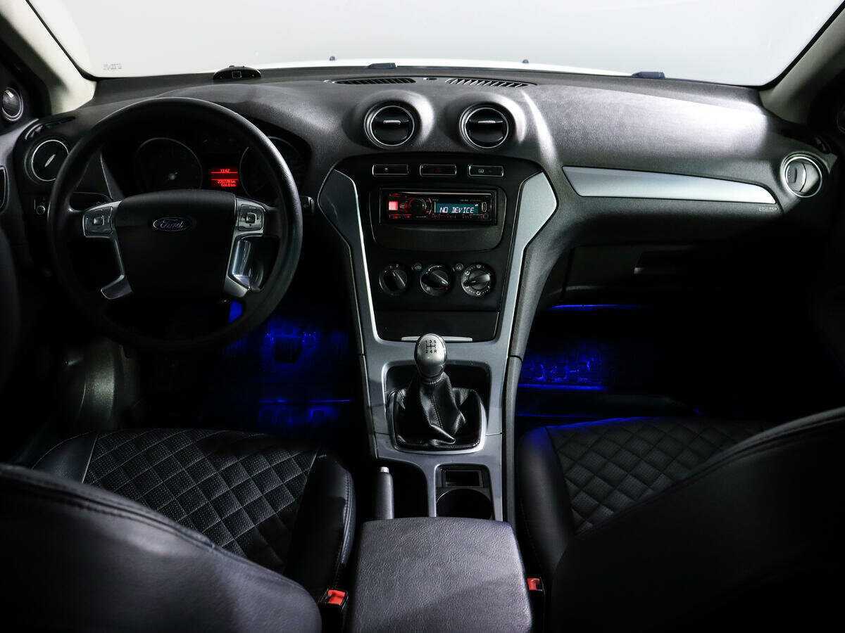 Купить Ford Mondeo с пробегом. Фото: #9