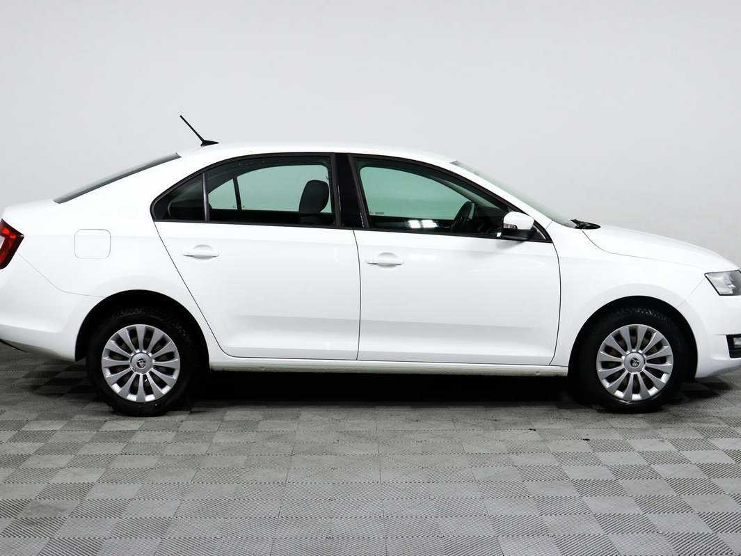 Купить Skoda Rapid с пробегом. Фото: #3