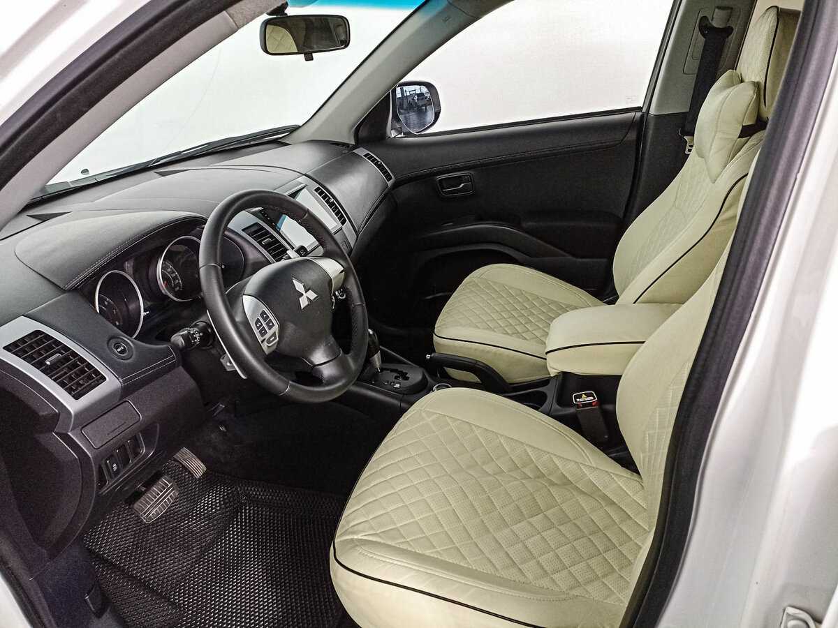 Купить Mitsubishi Outlander с пробегом. Фото: #15
