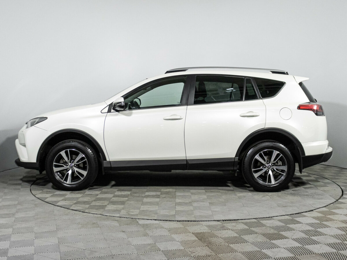 Купить Toyota RAV4 с пробегом. Фото: #7