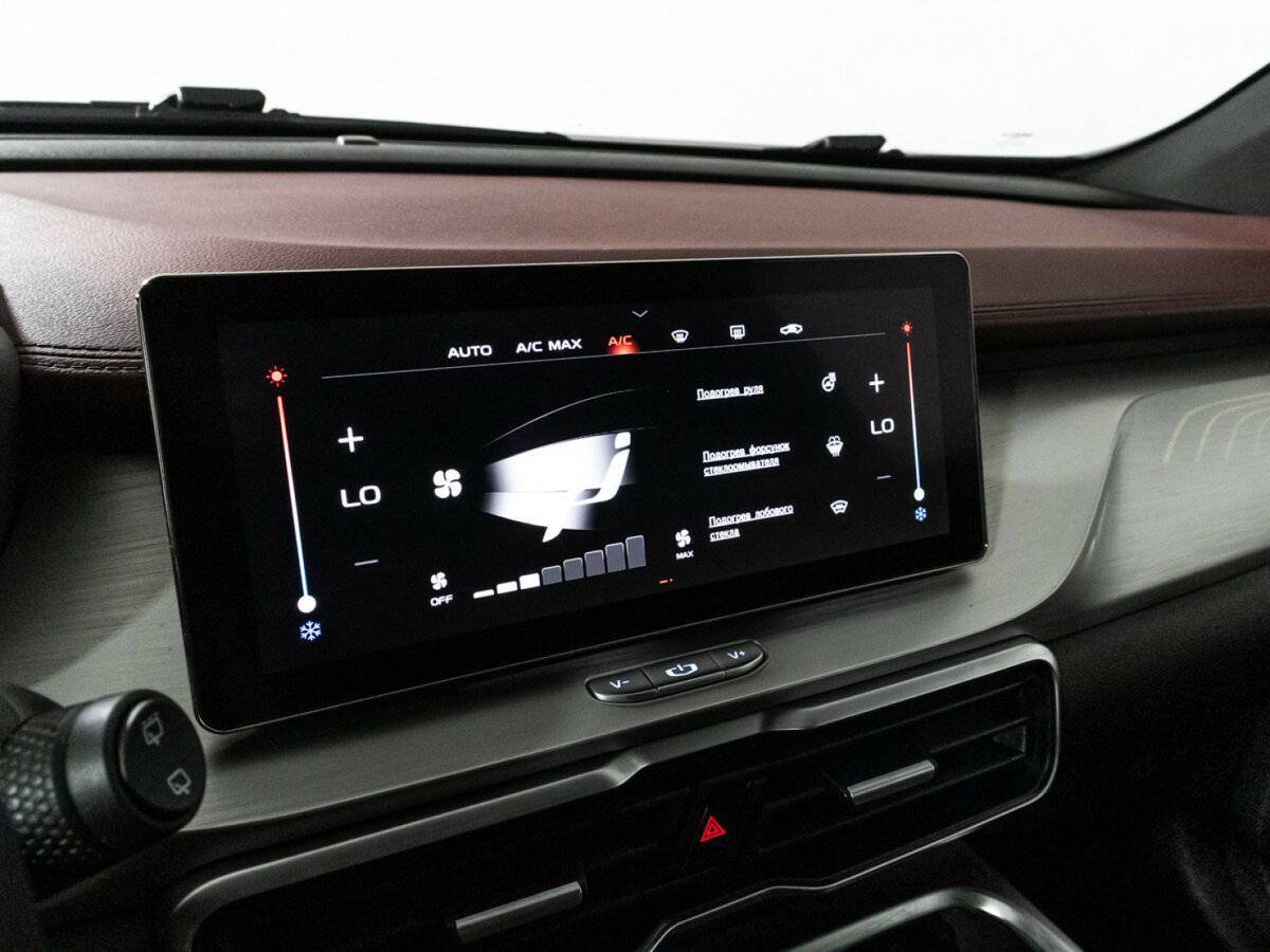 Купить Geely Coolray с пробегом. Фото: #18