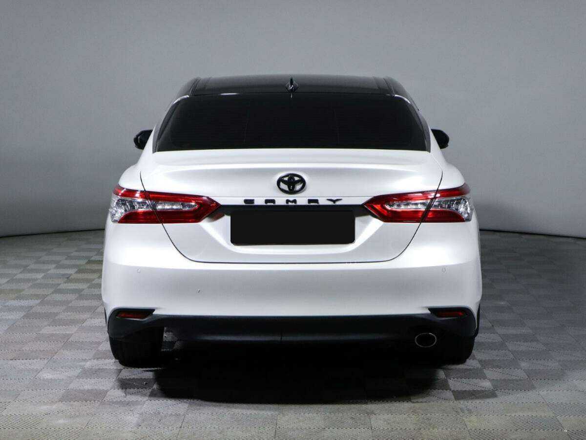 Купить Toyota Camry с пробегом. Фото: #4