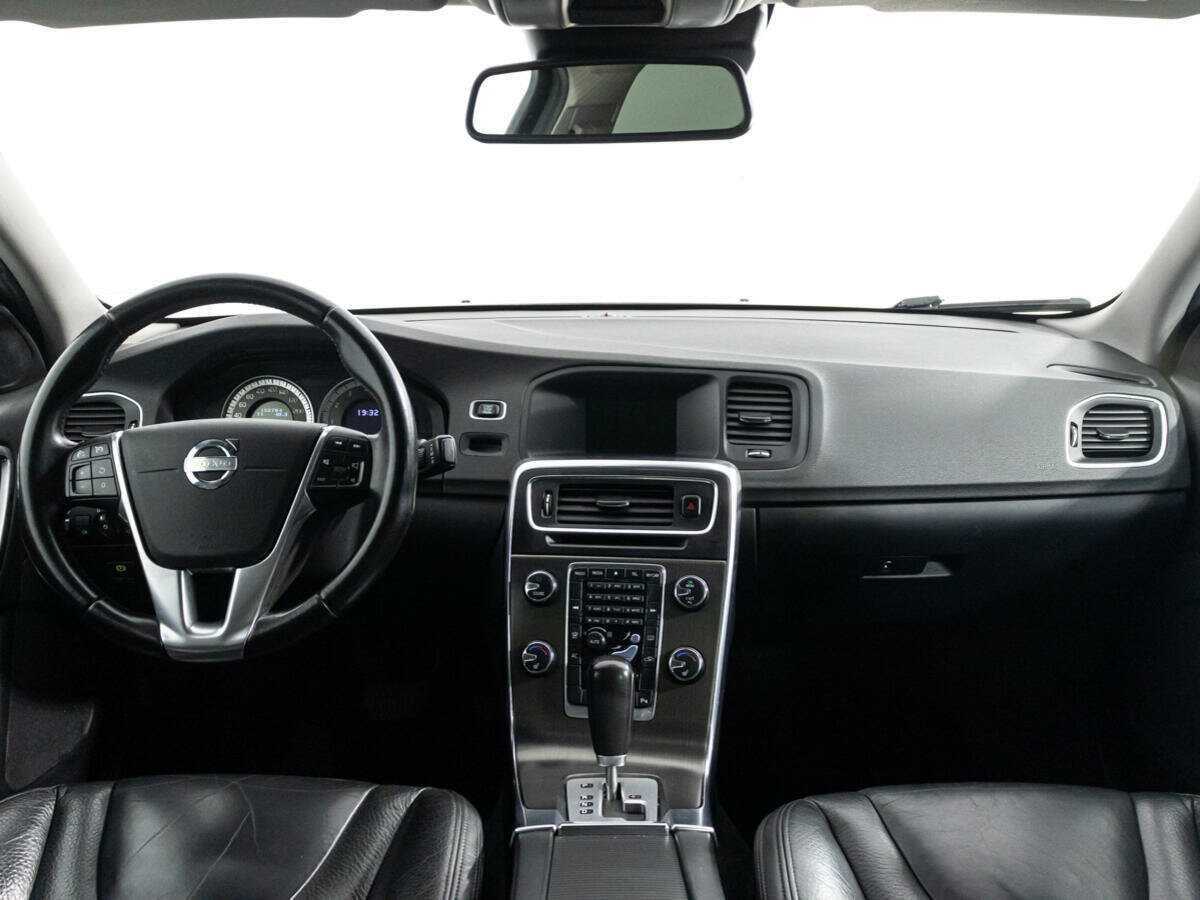 Купить Volvo S60 с пробегом. Фото: #12