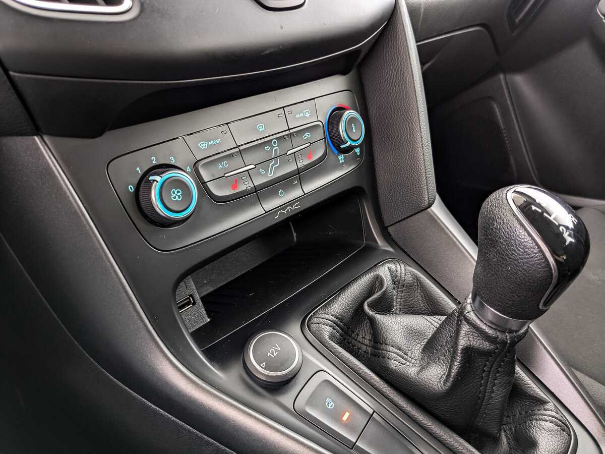 Купить Ford Focus с пробегом. Фото: #16