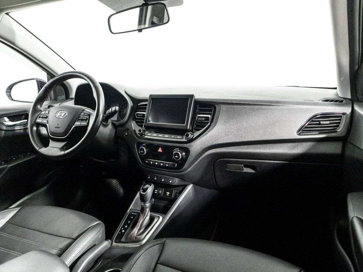 Купить Hyundai Solaris с пробегом. Фото: #8