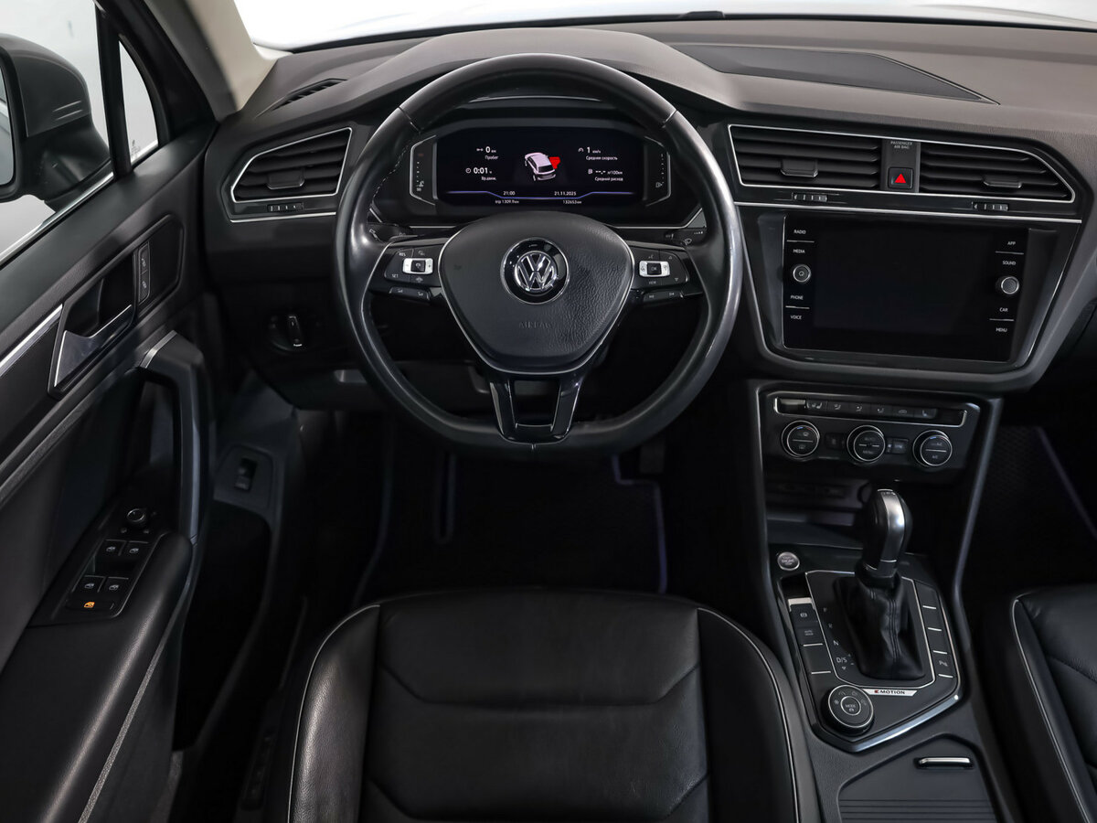 Купить Volkswagen Tiguan с пробегом. Фото: #6