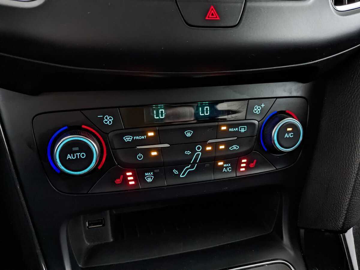 Купить Ford Focus с пробегом. Фото: #20