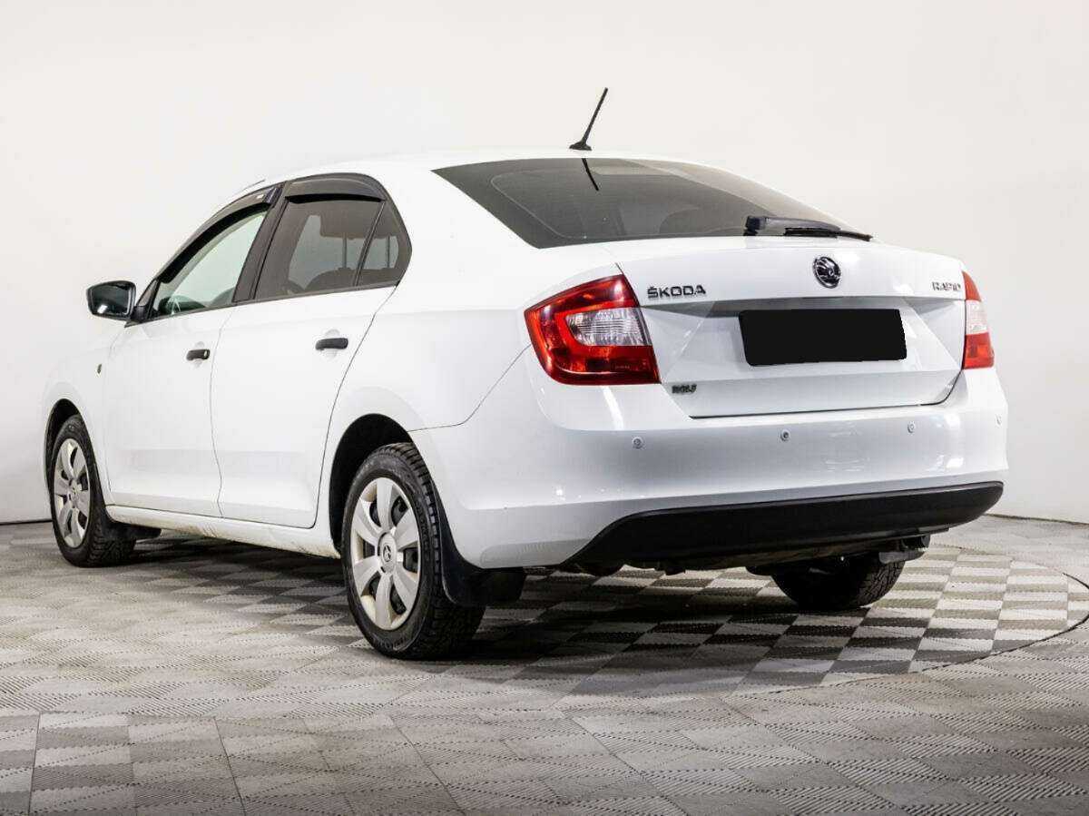 Купить Skoda Rapid с пробегом. Фото: #5