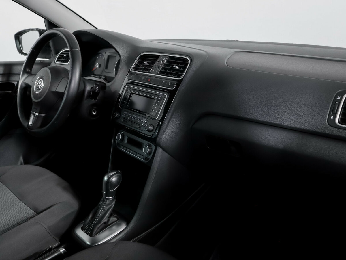 Купить Volkswagen Polo с пробегом. Фото: #6