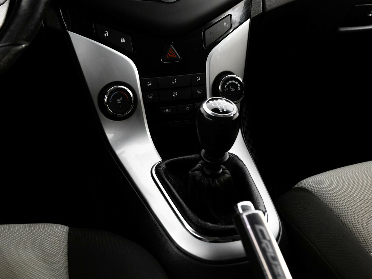 Купить Chevrolet Cruze с пробегом. Фото: #9