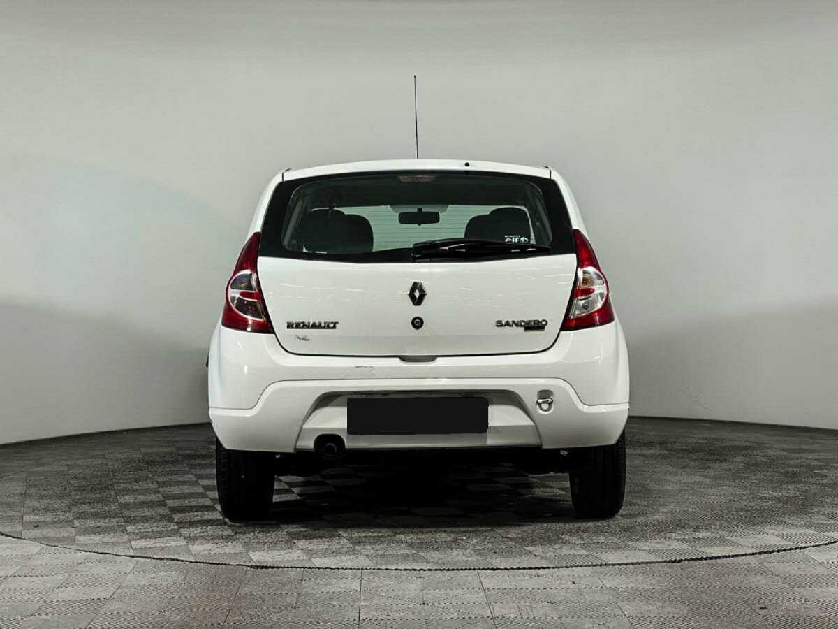 Купить Renault Sandero с пробегом. Фото: #3