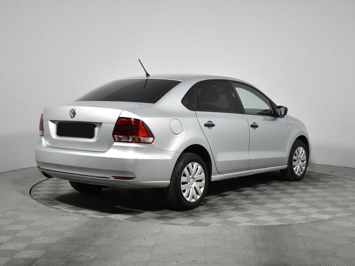 Купить Volkswagen Polo с пробегом. Фото: #4