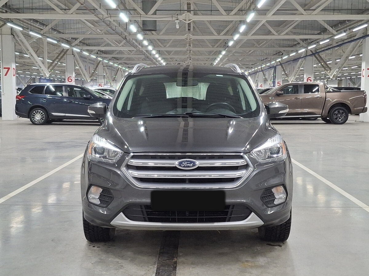 Купить Ford Kuga с пробегом. Фото: #1