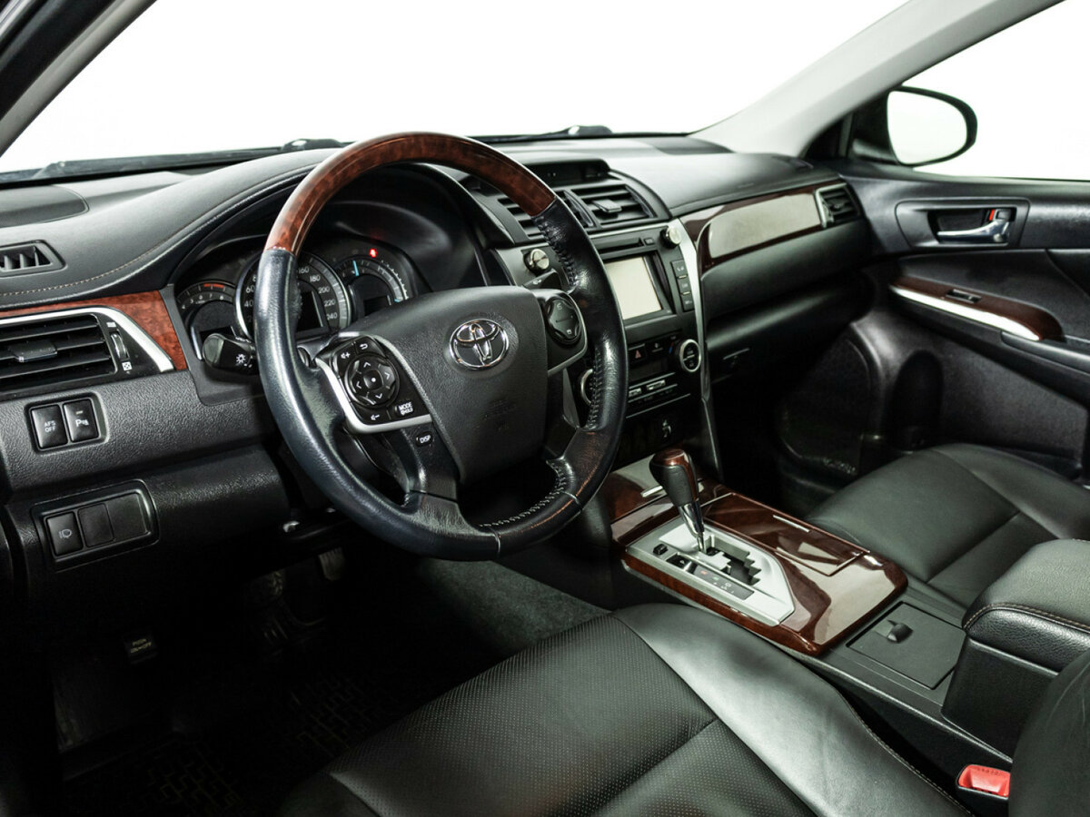 Купить Toyota Camry с пробегом. Фото: #10