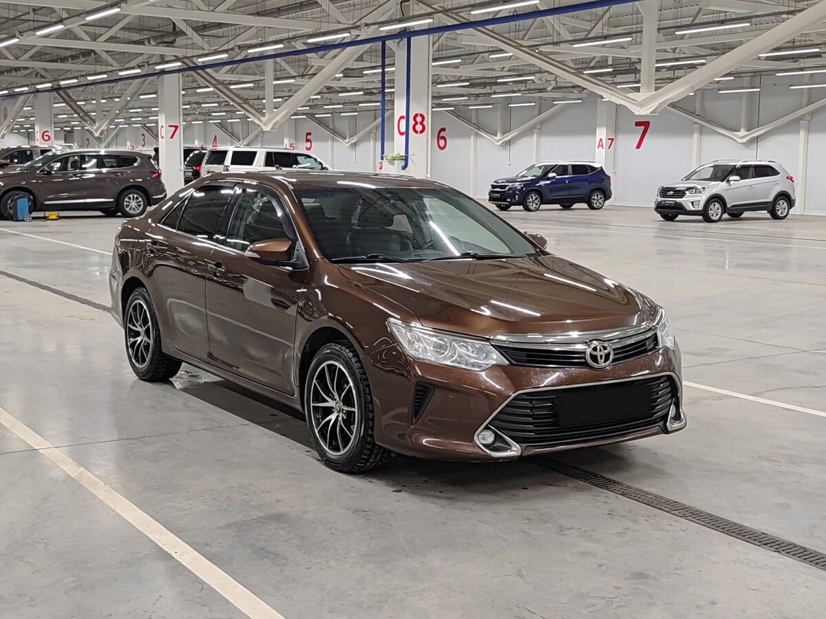 Купить Toyota Camry с пробегом. Фото: #2