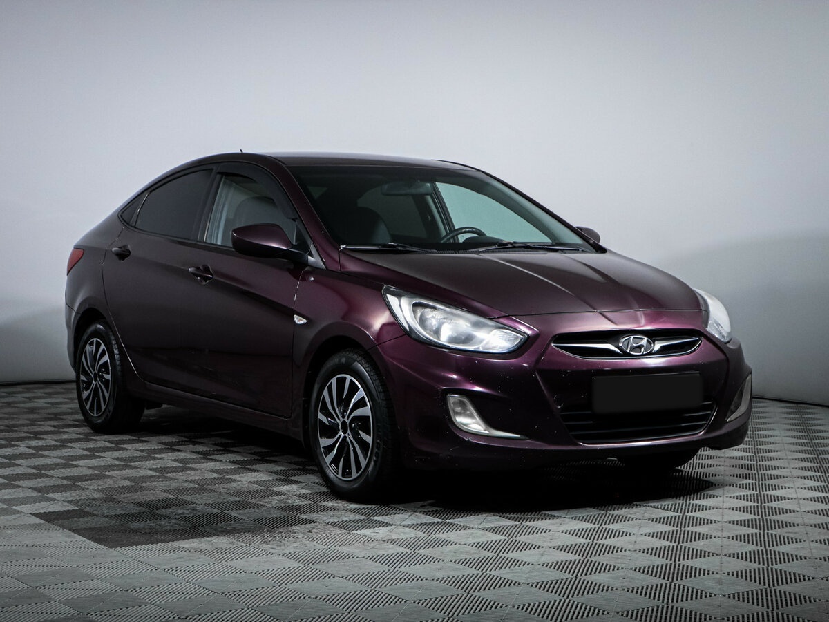 Купить Hyundai Solaris с пробегом. Фото: #2