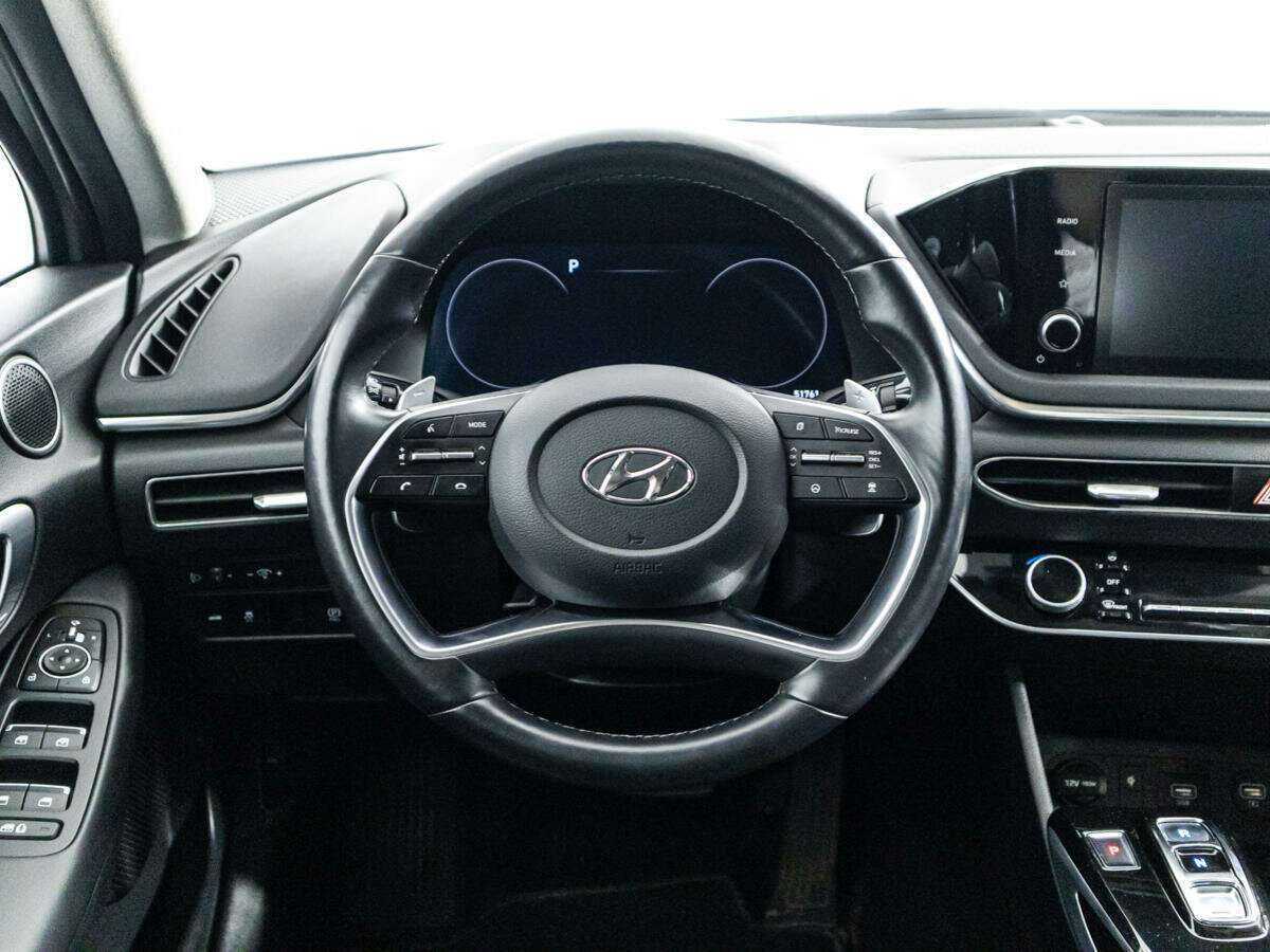 Купить Hyundai Sonata с пробегом. Фото: #18