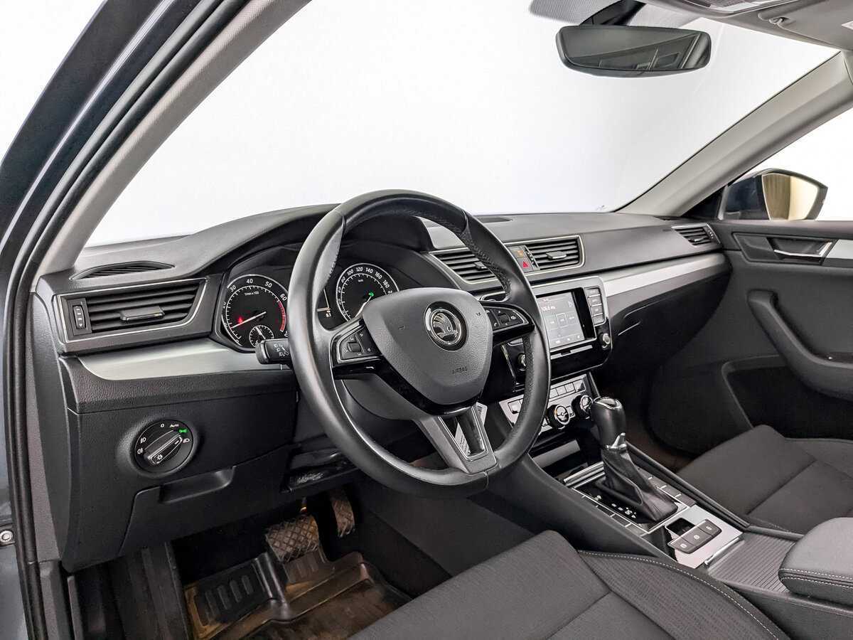 Купить Skoda Superb с пробегом. Фото: #15
