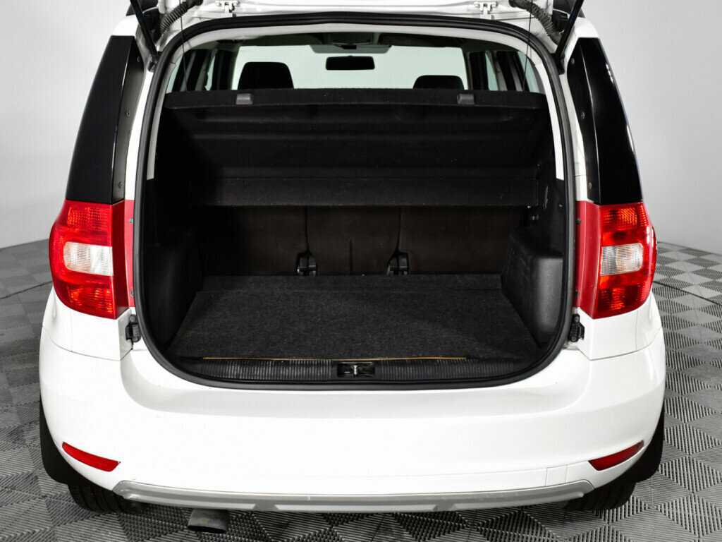 Купить Skoda Yeti с пробегом. Фото: #13