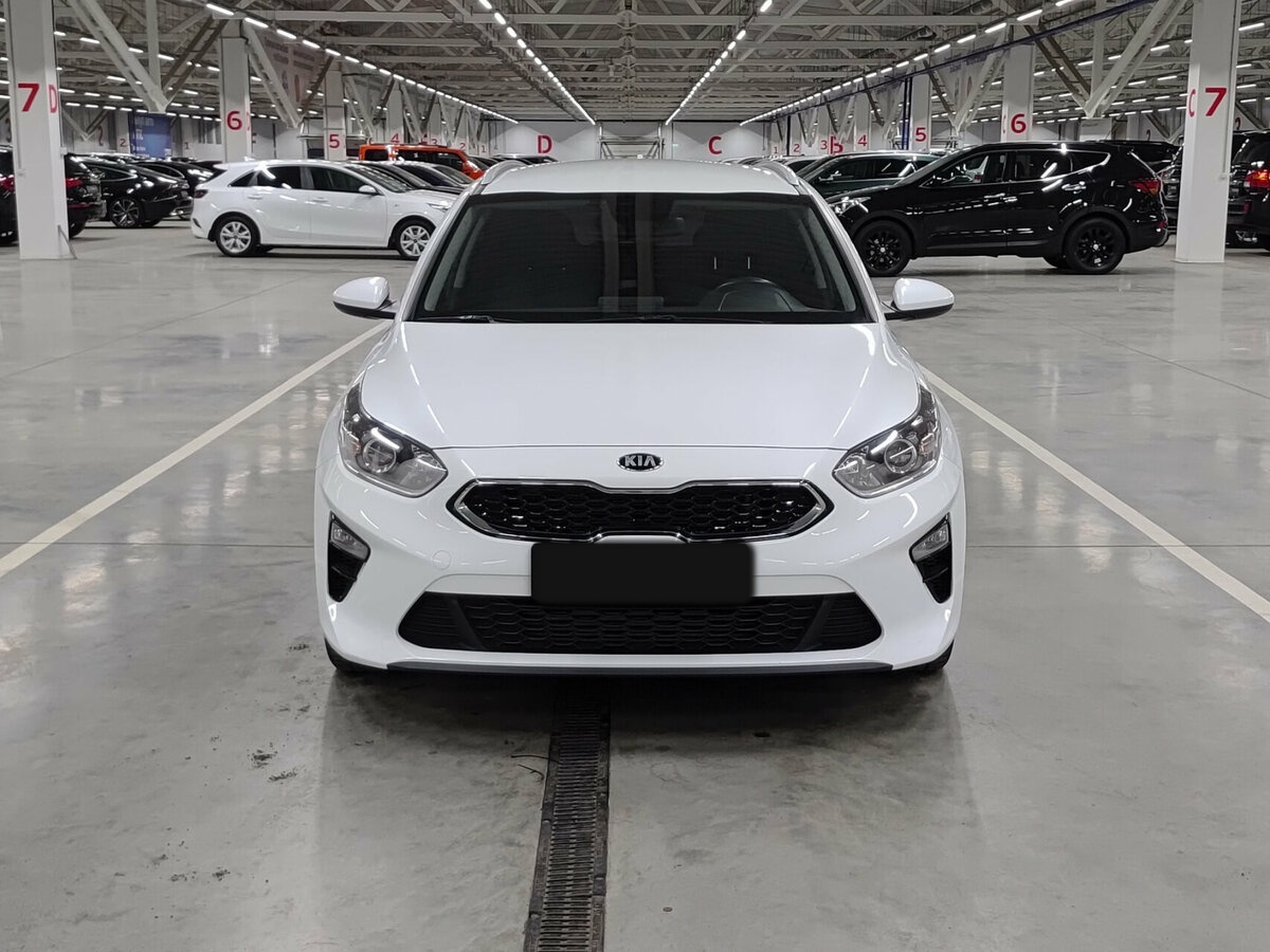 Купить Kia Ceed с пробегом. Фото: #1