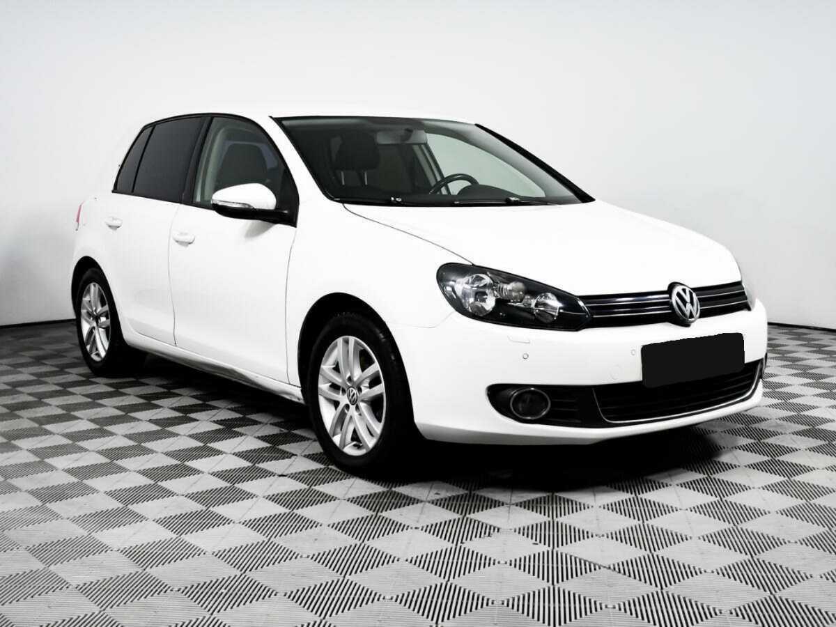Купить Volkswagen Golf с пробегом. Фото: #2