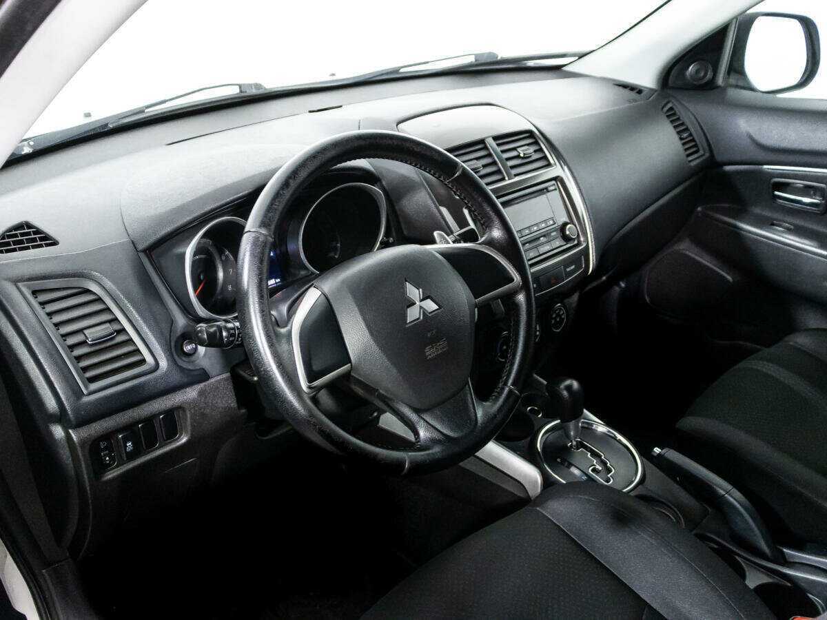 Купить Mitsubishi ASX с пробегом. Фото: #10