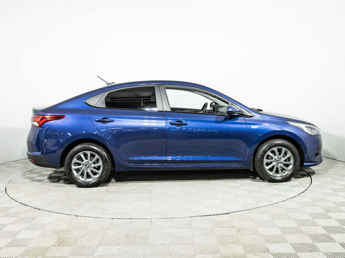 Купить Hyundai Solaris с пробегом. Фото: #3
