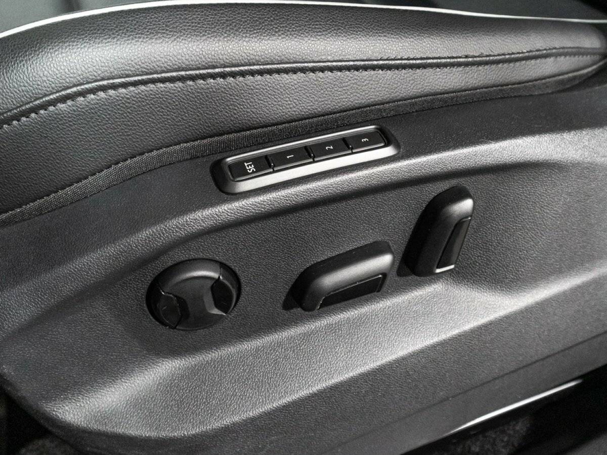 Купить Volkswagen Tiguan с пробегом. Фото: #15