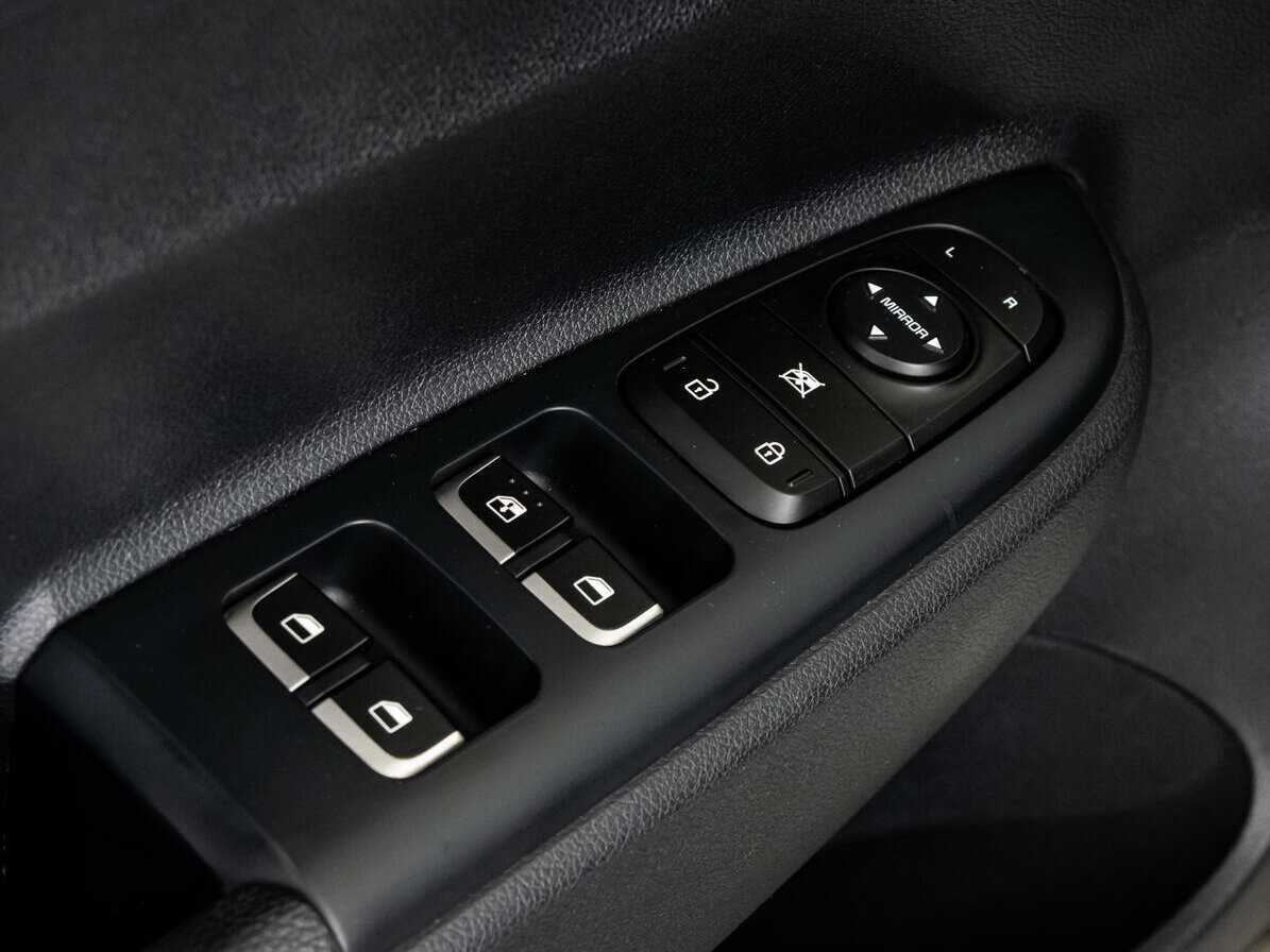 Купить Kia Rio с пробегом. Фото: #18