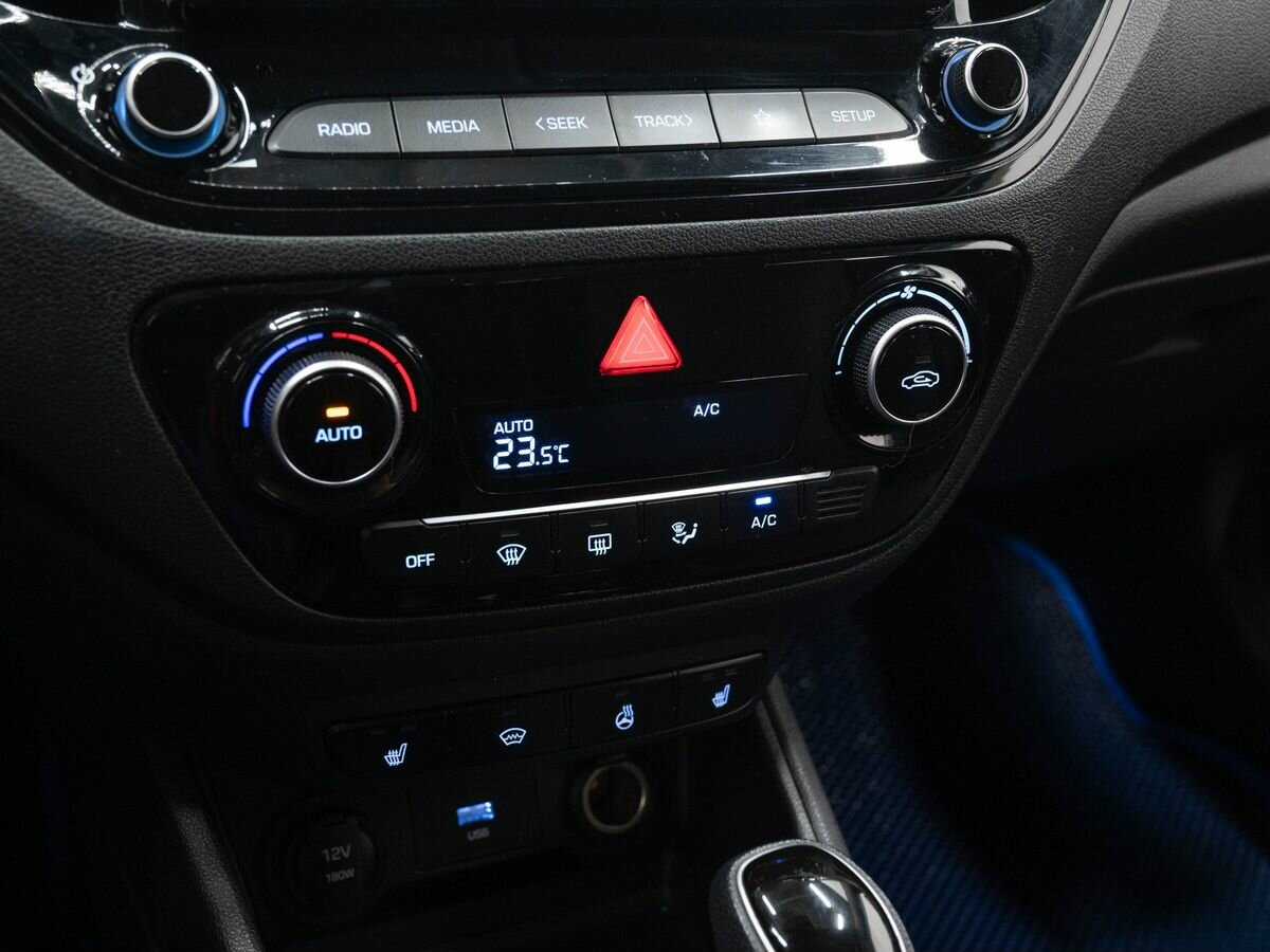 Купить Hyundai Solaris с пробегом. Фото: #15