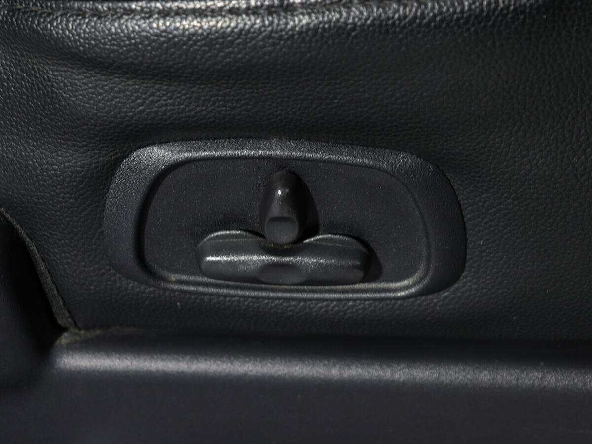 Купить Mitsubishi Pajero с пробегом. Фото: #13