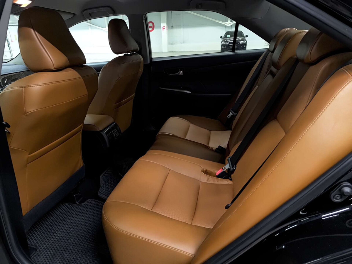 Купить Toyota Camry с пробегом. Фото: #11