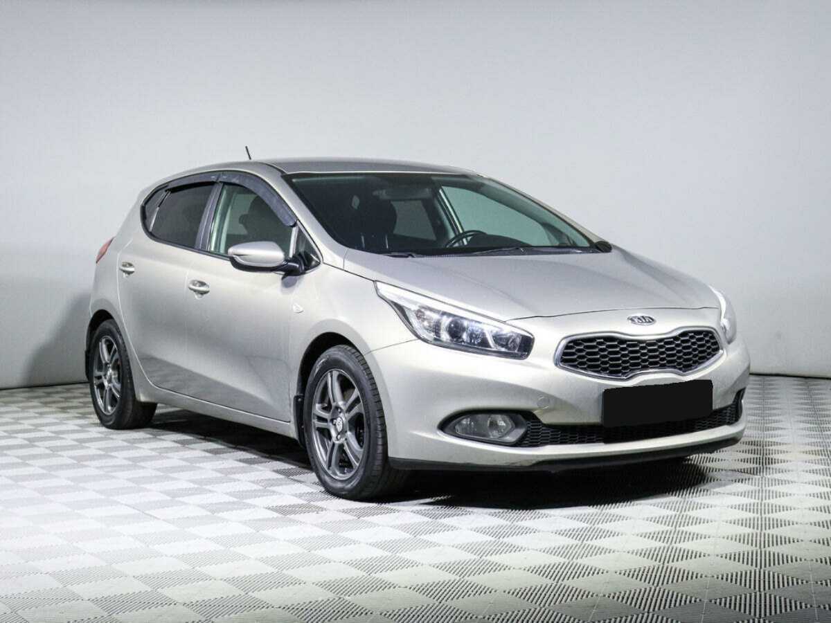 Купить Kia Ceed с пробегом. Фото: #2