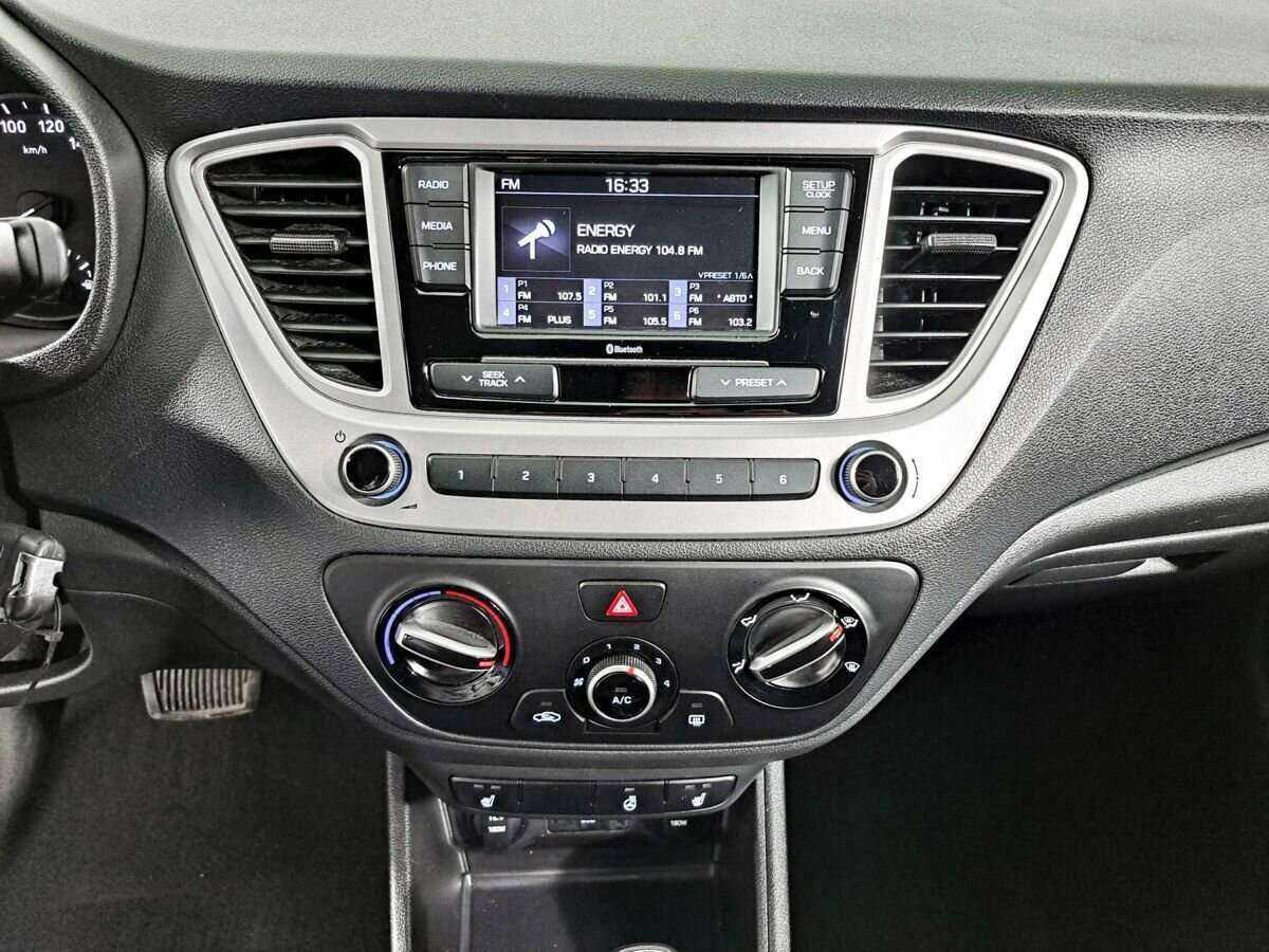 Купить Hyundai Solaris с пробегом. Фото: #12