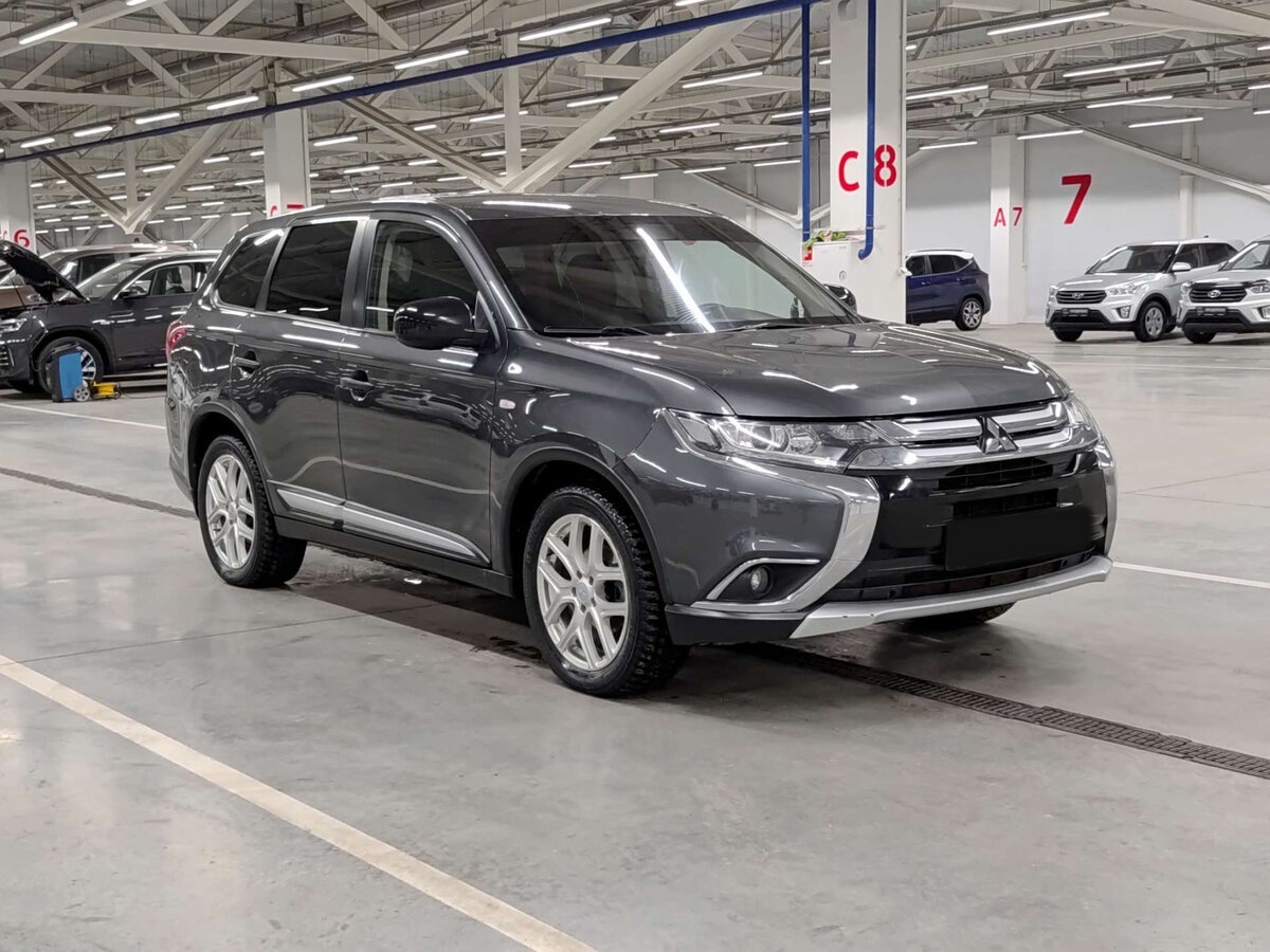 Купить Mitsubishi Outlander с пробегом. Фото: #2
